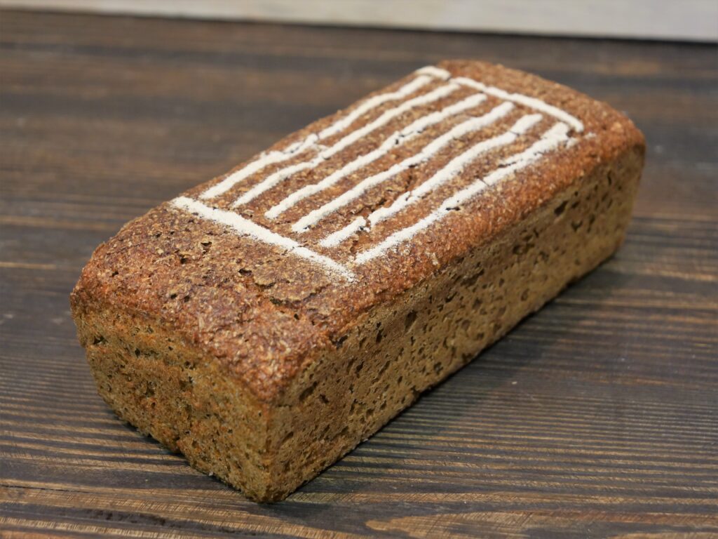 Więzienny chleb razowy